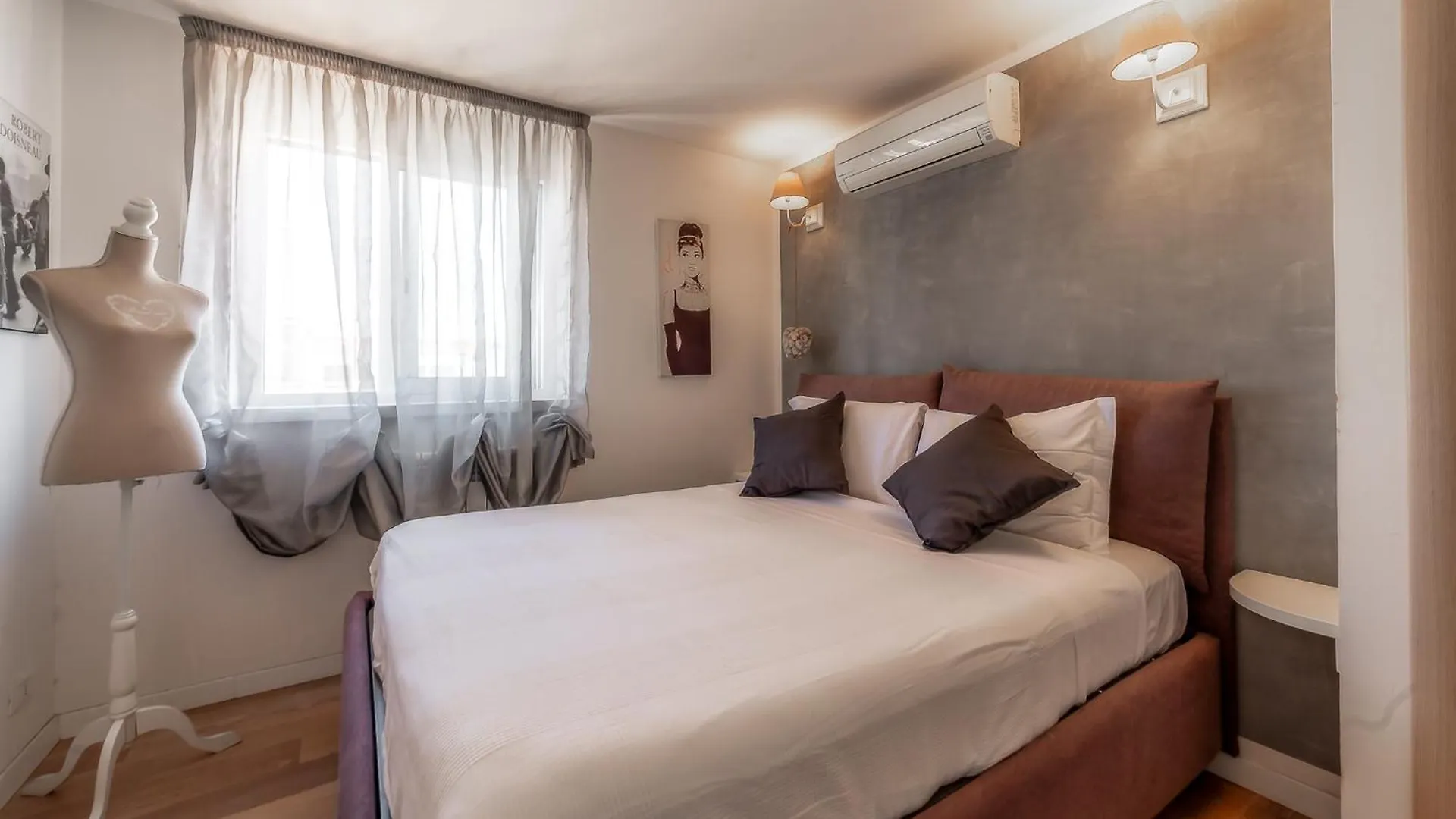 Apartmán Cozy Penthouse With Terrace And Rome View