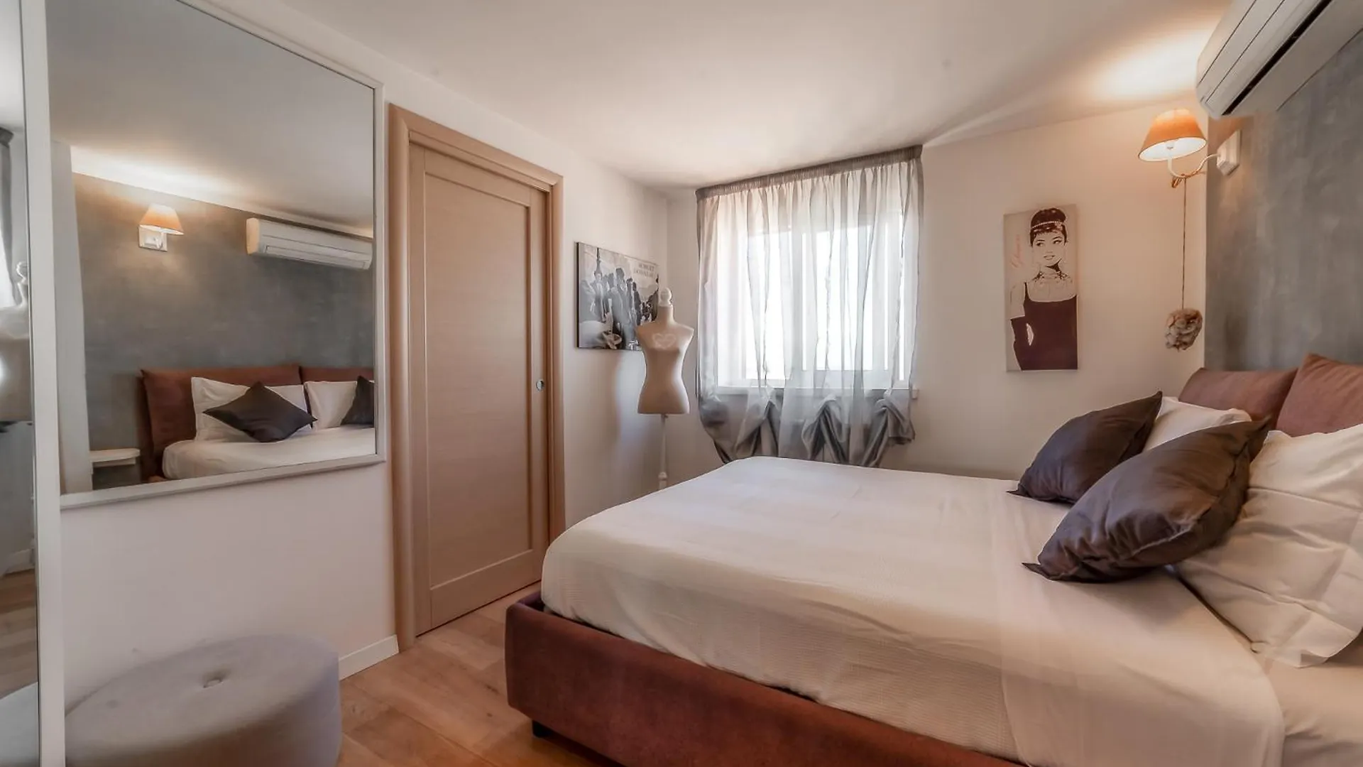 Apartmán Cozy Penthouse With Terrace And Rome View 0*,  Itálie
