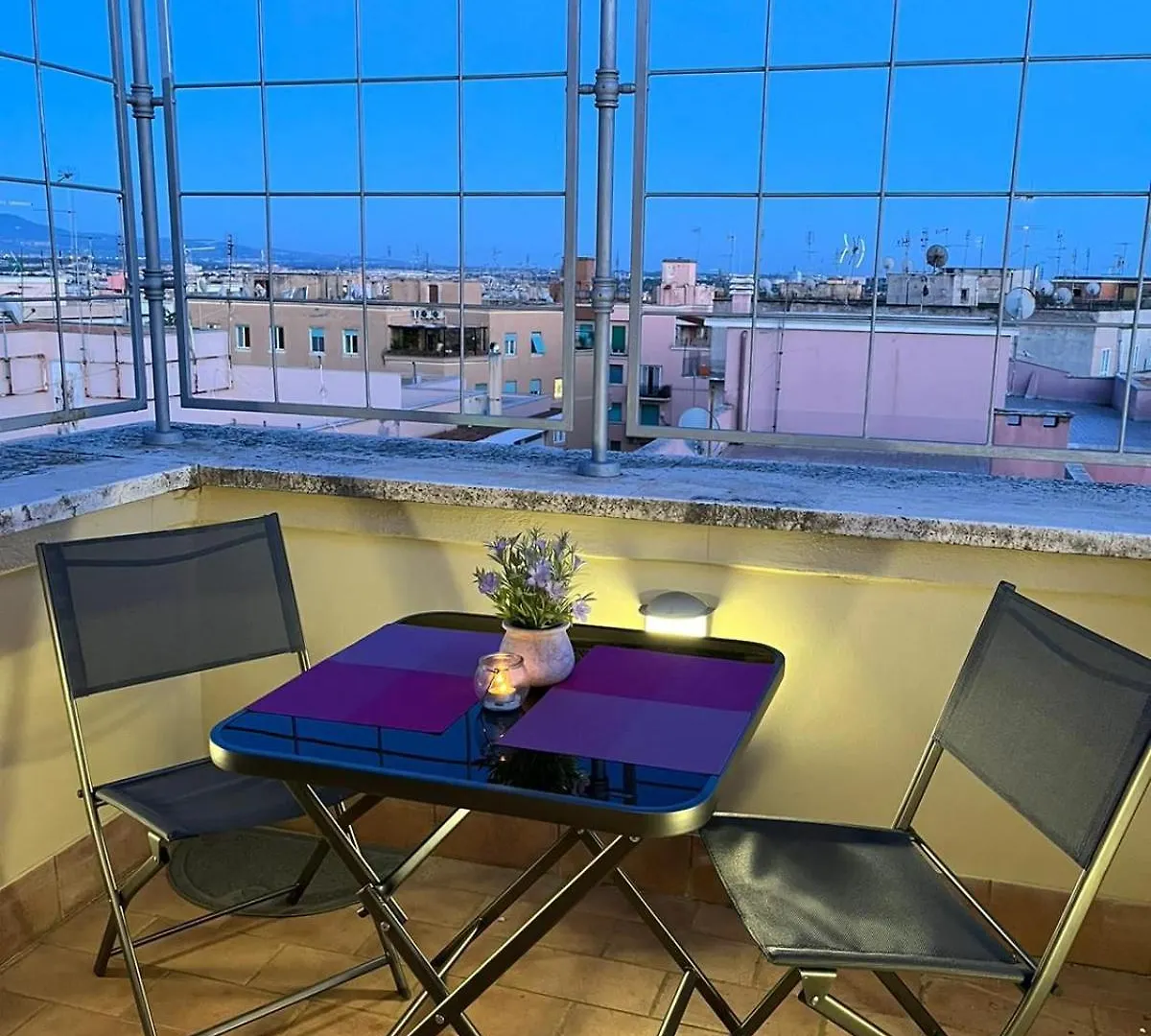 Apartmán Cozy Penthouse With Terrace And Rome View